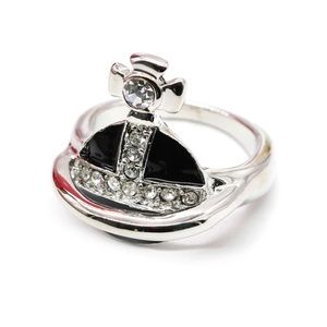Vivienne Westwood Saturn ring